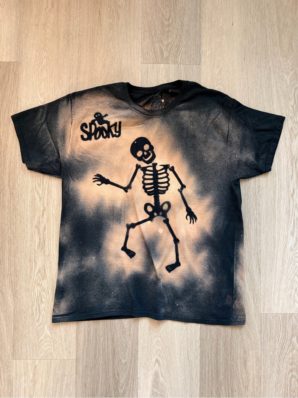 Fruit of the Loom Spooky Skeleton Tee - Black and Bleach Wash